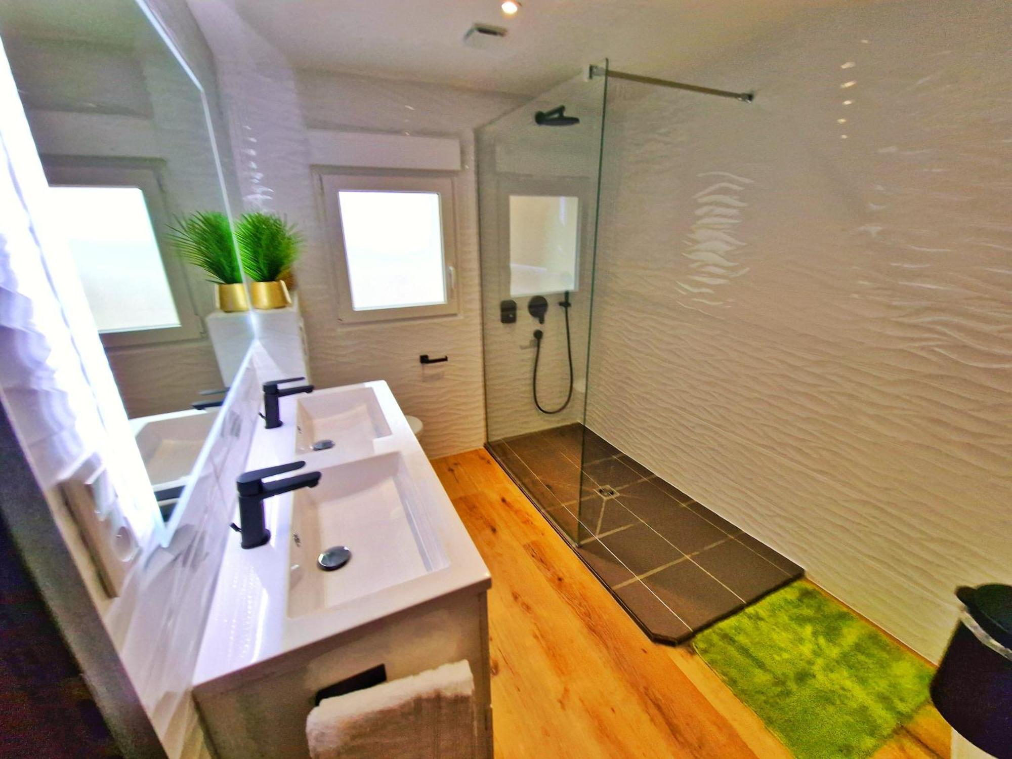 Relax Spa-4 Pers-Jacuzzi-Parking-Jardin-Clim-Colmar Muntzenheim Kültér fotó