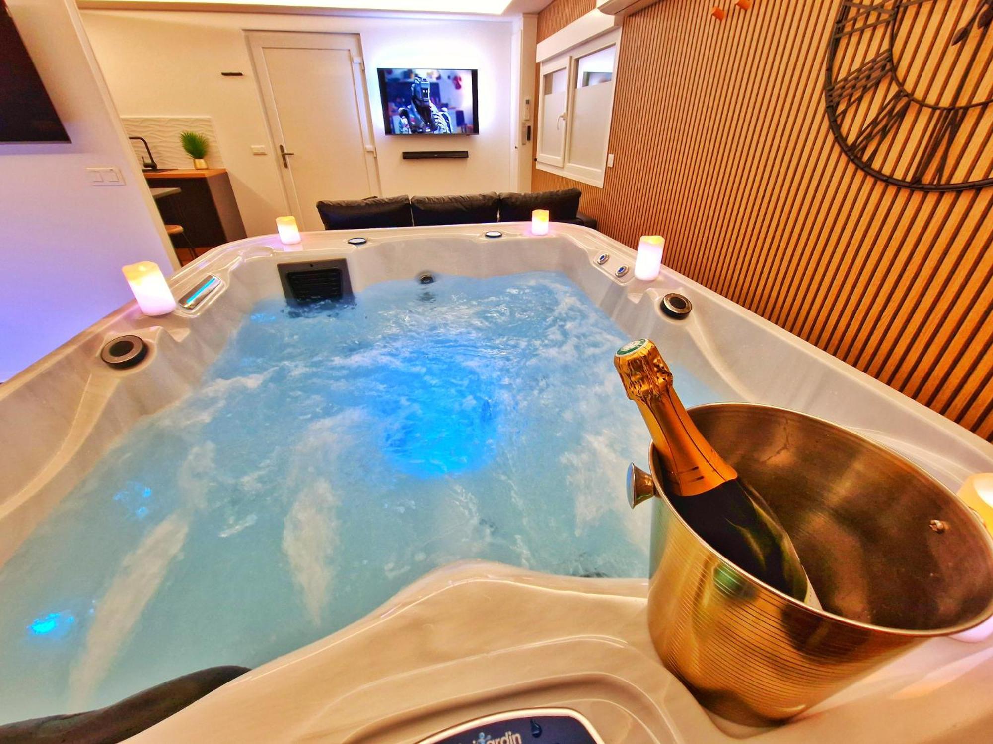 Relax Spa-4 Pers-Jacuzzi-Parking-Jardin-Clim-Colmar Muntzenheim Kültér fotó
